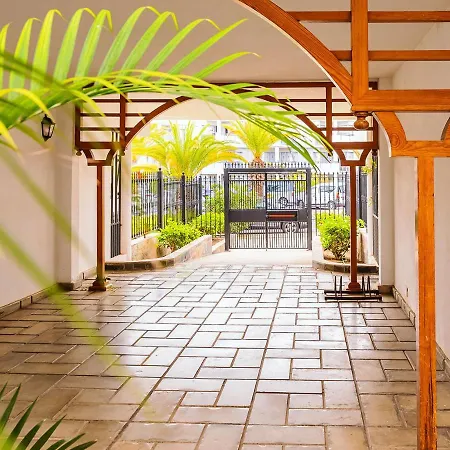 Live Cristianos Garden&pool * Guincho (Tenerife)